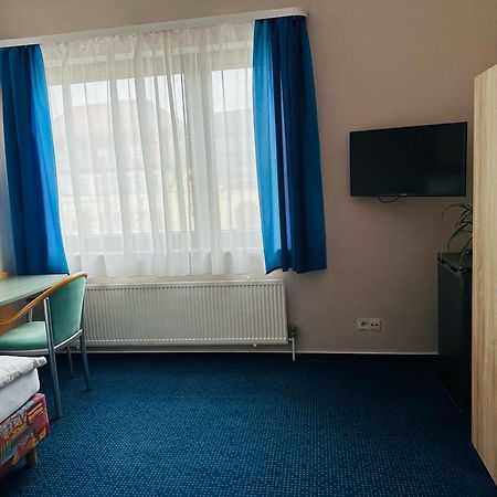 Hotel Km Darmstadt Luaran gambar