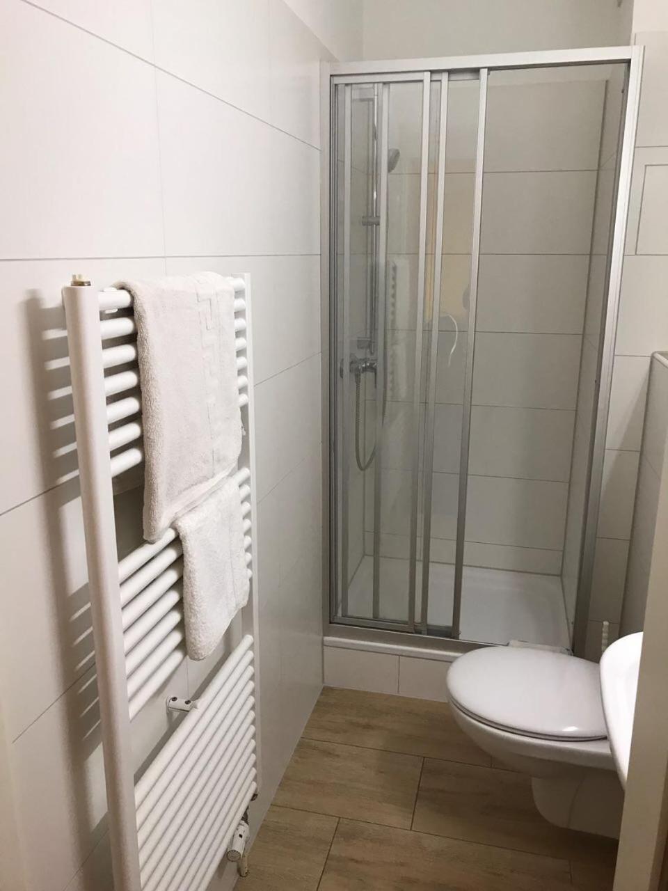 Hotel Km Darmstadt Luaran gambar
