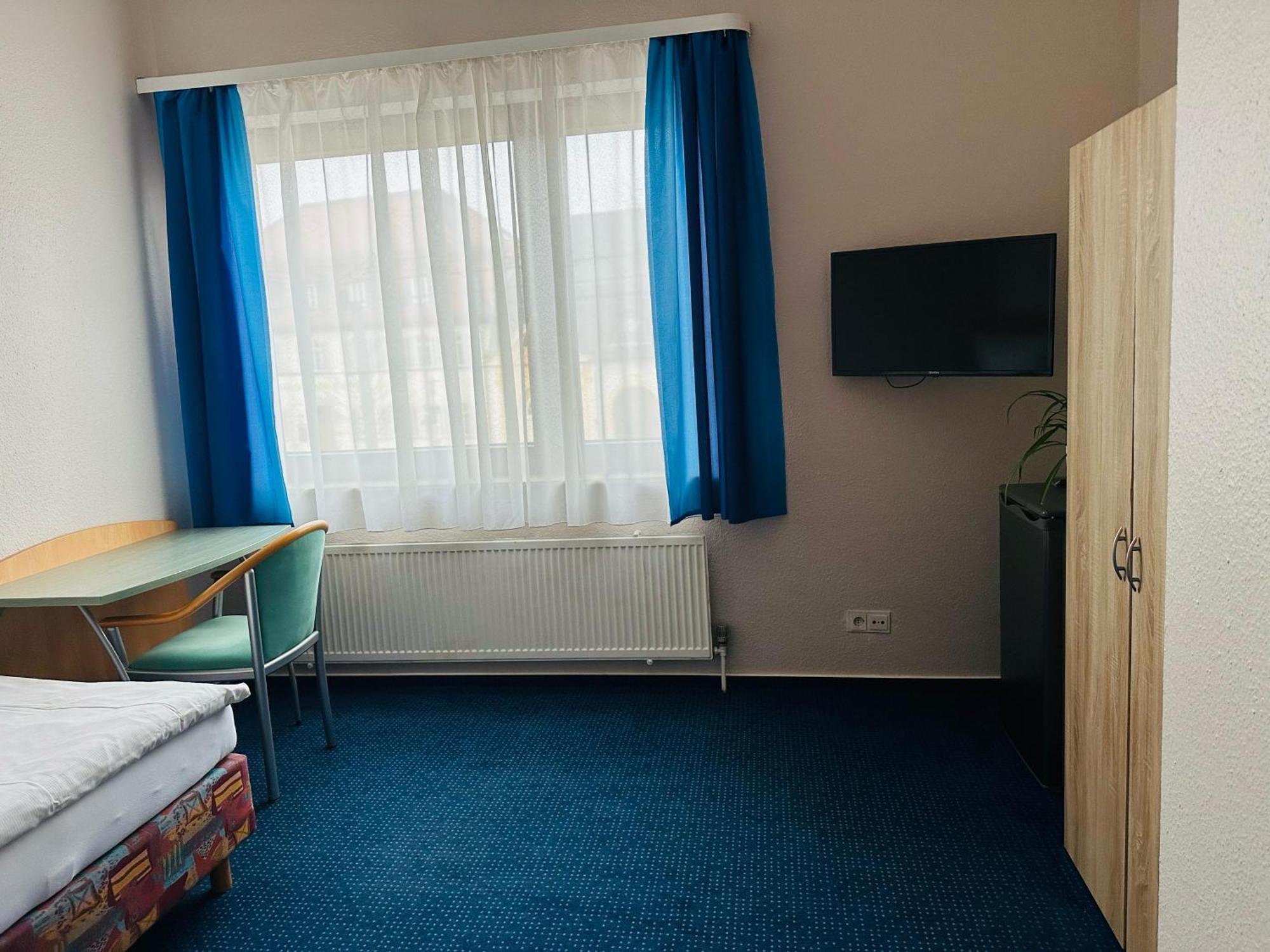 Hotel Km Darmstadt Luaran gambar
