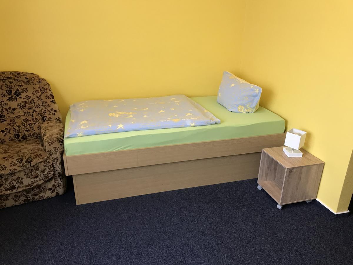 Hotel Km Darmstadt Luaran gambar